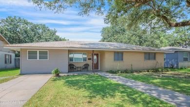 309 Azalea Dr, New Iberia, LA 70563 - photo 2