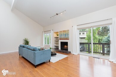 Living Room 20190713-DW-48139-FULL