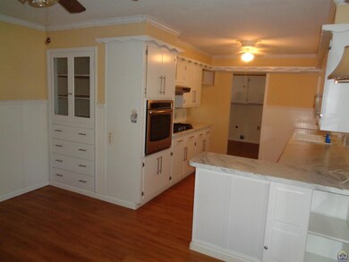 404 Fowler St, Maple Hill, KS 66507 - photo 4