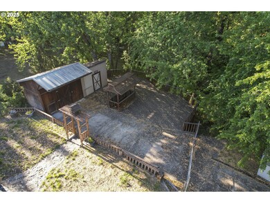 529 W 3rd Place, the Dalles, OR 97058 - photo 7