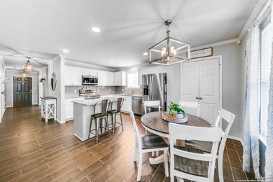 10135 Reyes Heights, San Antonio, TX 78254 - photo 6