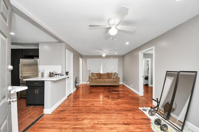 7309 Moline St unit B, Houston, TX 77087 - photo 4