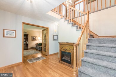 877 Cider Dr, Bunker Hill, WV 25413 - photo 4