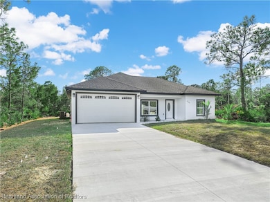 1225 Viburnum Dr, Sebring, FL 33875 - photo 2