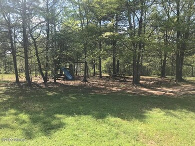 4 Side Yard