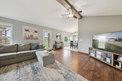 8015 W Hyde Rd, Saint Johns, MI 48879 - photo 2