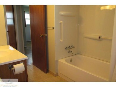 3714 Glenbrook Dr, Lansing, MI 48911 - photo 6