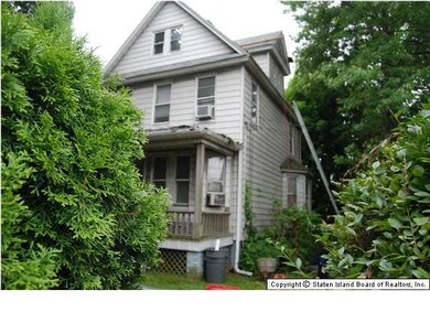 1322 Clove Rd, Staten Island, NY 10301 - photo 3