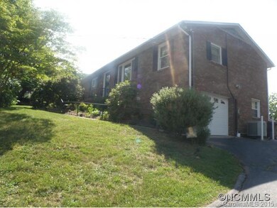 30 Fieldcrest Cir, Asheville, NC 28806 - photo 7