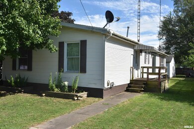 1539 Delavan St, Lincoln, IL 62656 - photo 5