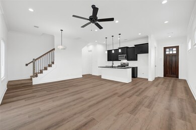 5009 Elizabeth City St, Houston, TX 77021 - photo 4