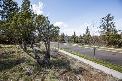 873 NW Haleakala Way, Bend, OR 97703 - photo 2