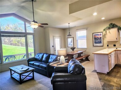 Spacious Living room