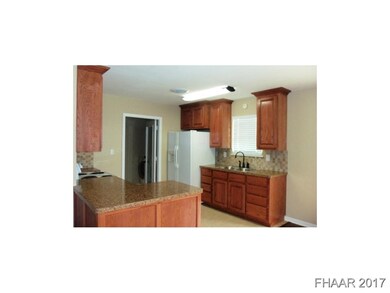 2103 Crescent Dr, Copperas Cove, TX 76522 - photo 3