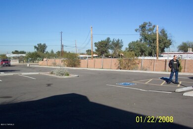 3022 N Geronimo Ave unit 10, Tucson, AZ 85705 - photo 7
