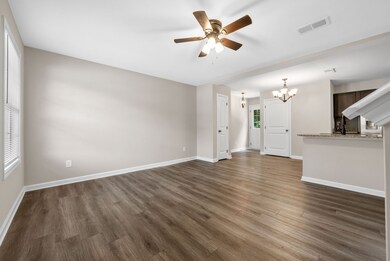 424 Glenstone Springs Dr unit B, Clarksville, TN 37043 - photo 4