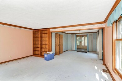 Built in bookshelves in Living Room