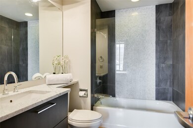 Full bath with vanity, shower / tub combination, 
