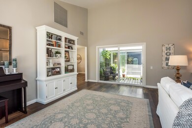 Dining Room2