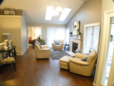 1945 Cross Bend St NE unit 41, Grand Rapids, MI 49505 - photo 6