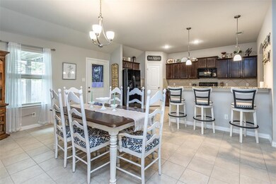 1615 S Lindsay St, Gainesville, TX 76240 - photo 7