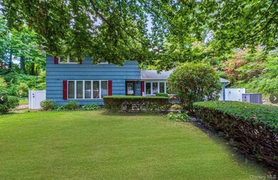 54A Upland Dr unit A, East Northport, NY 11731 - photo 2