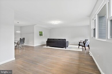 501 Bloomfield Dr, Westampton, NJ 08060 - photo 5