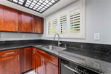 98-1747 Kaahumanu St unit 39B, Aiea, HI 96701 - photo 6