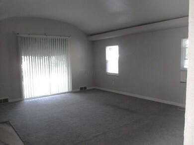 976 Elaine Rd, Columbus, OH 43227 - photo 7