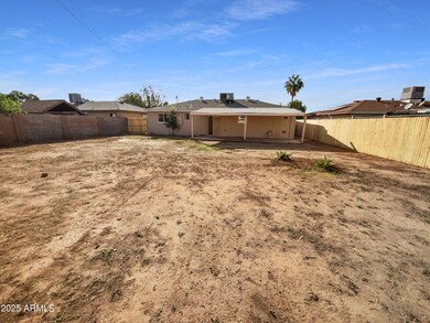 4345 N 47th Dr, Phoenix, AZ 85031 - photo 6