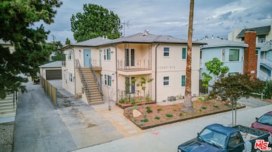 12351 Riverside Dr unit 1/2, Los Angeles, CA 91607 - photo 2