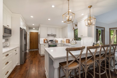 353 Westfield Way, Pewaukee, WI 53072 - photo 4