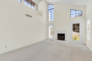 1839 E Sarah Ln-8