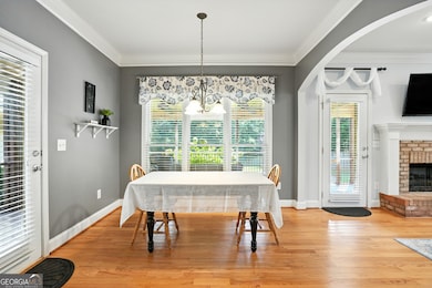 Breakfast Nook With Access to Covered Deck!