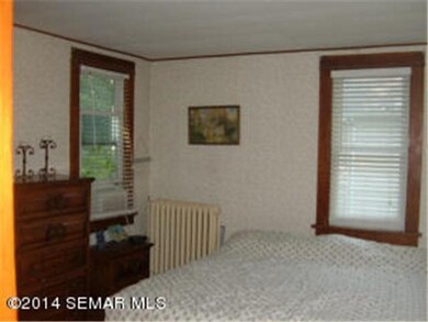 909 6th St NW, Austin, MN 55912 - photo 5