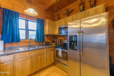 905 Mcmakin Way, Pigeon Forge, TN 37863 - photo 7