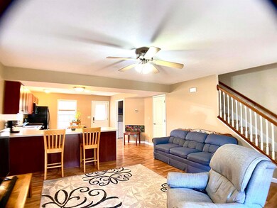 1250 W Adams Hill Cir unit 401, Bloomington, IN 47403 - photo 4