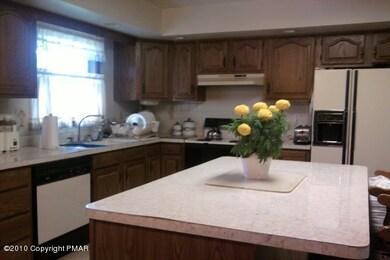 111 Wrights Ln, Saylorsburg, PA 18353 - photo 2