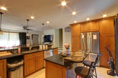 56870 Pinecrest Dr, Elkhart, IN 46516 - photo 7