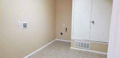 663 Mauer Rd, El Paso, TX 79915 - photo 5