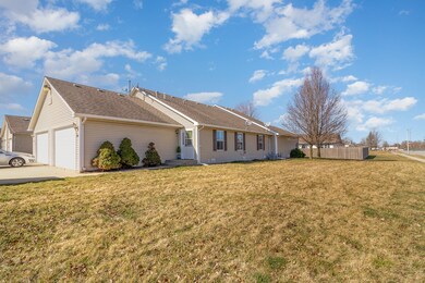 1762 Beech Dr, Crown Point, IN 46307 - photo 2