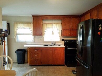 110 Bow St, Manchester, NH 03103 - photo 3