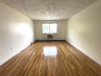 6 Mclean Place unit 6, Cambridge, MA 02140 - photo 2