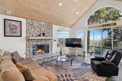 277 Grizzly Rd, Lake Arrowhead, CA 92352 - photo 3