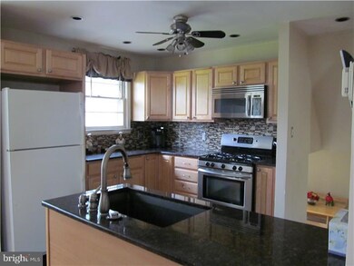 1028 Eisenhower Ave, Woodlyn, PA 19094 - photo 6