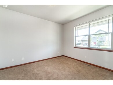 1265 S 8th St, Independence, OR 97351 - photo 5