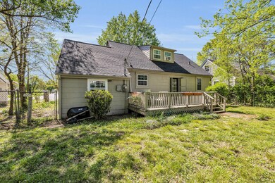 6-web-or-mls-411-s-sweetbriar-ave