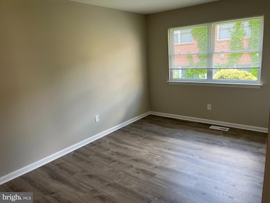 9689 Hagel Cir unit 38/C, Lorton, VA 22079 - photo 6