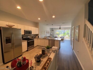 964 Hampton Cir unit 79, Naples, FL 34105 - photo 4