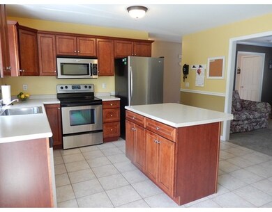 172 Dean St unit 14, Taunton, MA 02780 - photo 3